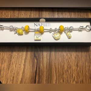 NWT Napier lemon 🍋 bracelet